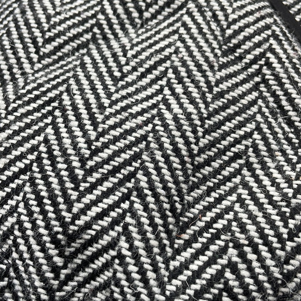Herringbone Vest - Picture 3 of 9